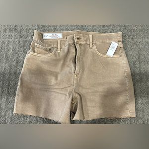 The Gap jean shorts with tags on